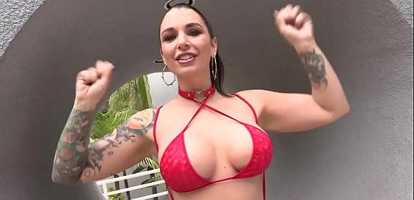  Busty Ivy Lebelle presented her first blowbang party